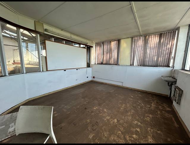 1,240M² WAREHOUSE TO LET IN PAROW INDUSTRIAL